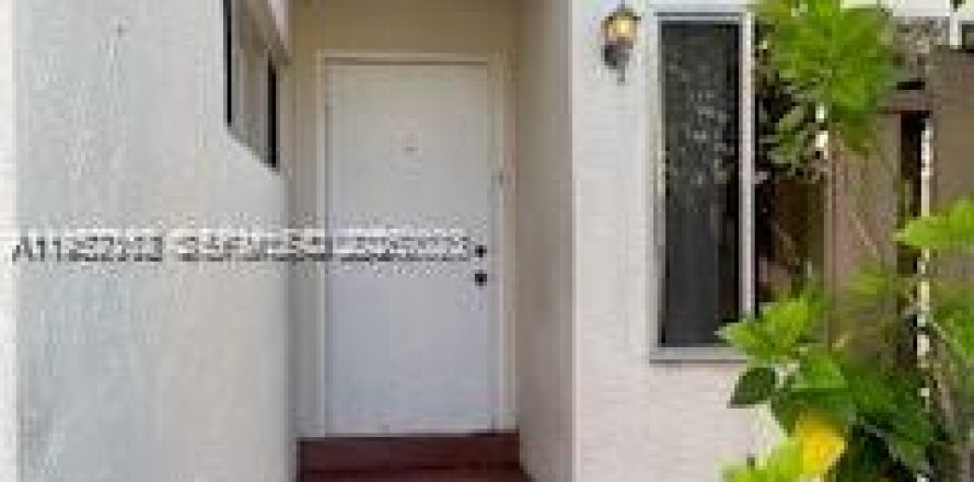 Condo in Plantation, Florida, 3 bedrooms № 2267592