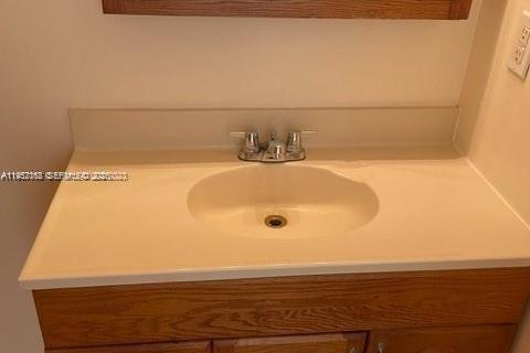 Condo in Plantation, Florida, 3 bedrooms № 2267592 - photo 19