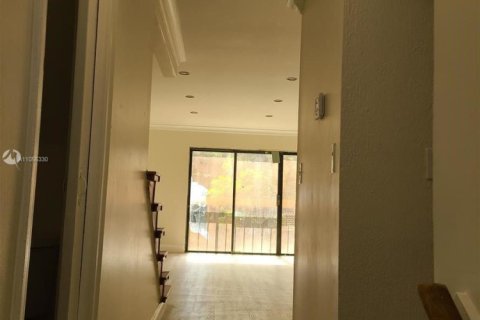 Townhouse in Sunrise, Florida 4 bedrooms, 159.05 sq.m. № 1877616 - photo 10