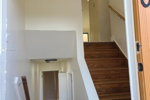 Townhouse in Sunrise, Florida 4 bedrooms, 159.05 sq.m. № 1877616 - photo 11