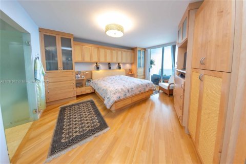 Condo in Sunny Isles Beach, Florida, 2 bedrooms  № 1934367 - photo 12