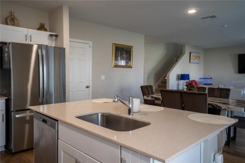 Casa en venta en Haines City, Florida, 5 dormitorios, 286.6 m2 № 1629657 - foto 28