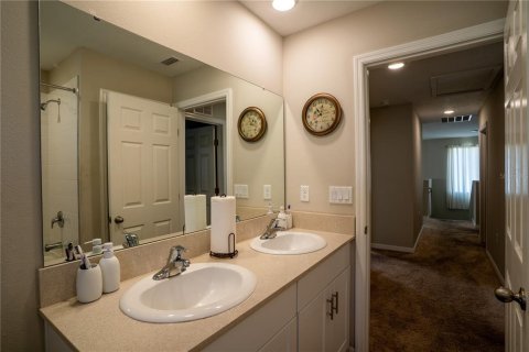 Casa en venta en Haines City, Florida, 5 dormitorios, 286.6 m2 № 1629657 - foto 18
