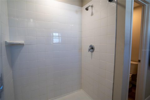 Casa en venta en Haines City, Florida, 5 dormitorios, 286.6 m2 № 1629657 - foto 12