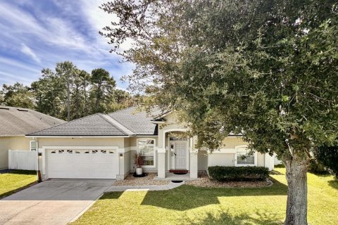 House in Green Cove Springs, Florida 4 bedrooms, 196.4 sq.m. № 802249 - photo 1