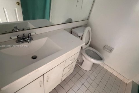 Снять в аренду кондоминиум в Майами, Флорида 3 спальни, 98.85м2, № 2006022 - фото 8