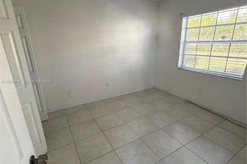 Снять в аренду кондоминиум в Майами, Флорида 3 спальни, 98.85м2, № 2006022 - фото 11