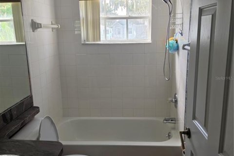 Condo in Davenport, Florida, 3 bedrooms № 2197681 - photo 7
