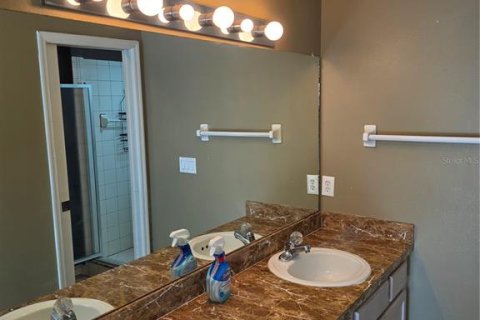 Condo in Davenport, Florida, 3 bedrooms № 2197681 - photo 8