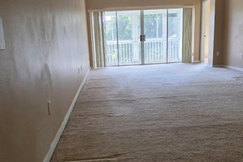 Condo in Davenport, Florida, 3 bedrooms № 2197681 - photo 16