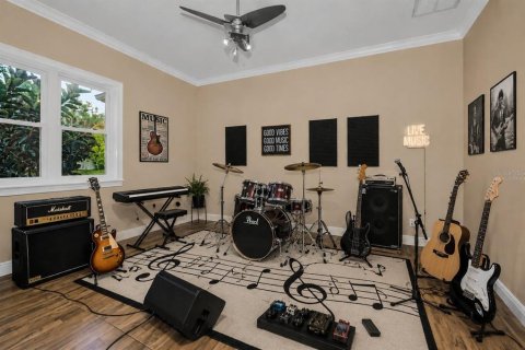 Casa en venta en Clearwater, Florida, 4 dormitorios, 282.61 m2 № 2101220 - foto 14
