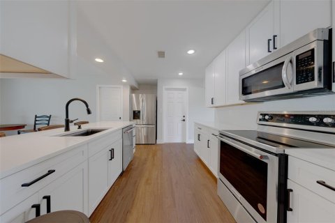 Casa en alquiler en Seminole, Florida, 3 dormitorios, 161.84 m2 № 2287496 - foto 16