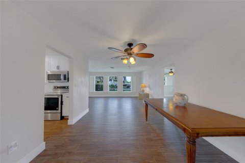 Casa en alquiler en Seminole, Florida, 3 dormitorios, 161.84 m2 № 2287496 - foto 11