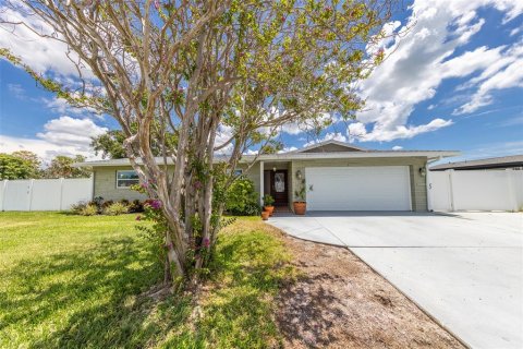 Casa en alquiler en Seminole, Florida, 3 dormitorios, 161.84 m2 № 2287496 - foto 2