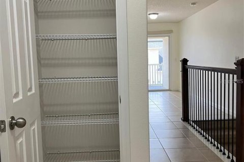 Touwnhouse à vendre à Kissimmee, Floride: 3 chambres, 148.92 m2 № 2429261 - photo 7
