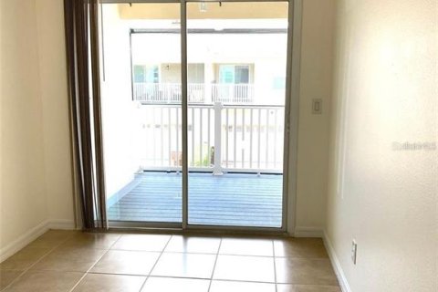 Touwnhouse à vendre à Kissimmee, Floride: 3 chambres, 148.92 m2 № 2429261 - photo 11