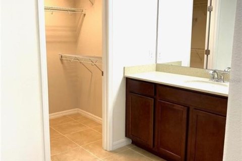 Touwnhouse à vendre à Kissimmee, Floride: 3 chambres, 148.92 m2 № 2429261 - photo 12