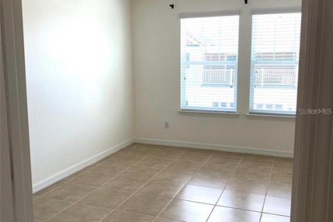 Touwnhouse à vendre à Kissimmee, Floride: 3 chambres, 148.92 m2 № 2429261 - photo 21