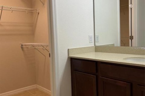 Touwnhouse à vendre à Kissimmee, Floride: 3 chambres, 148.92 m2 № 2429261 - photo 14