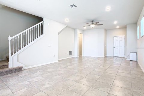 House in Davenport, Florida 5 bedrooms, 243.5 sq.m. № 1533321 - photo 9