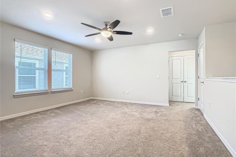 House in Davenport, Florida 5 bedrooms, 243.5 sq.m. № 1533321 - photo 22