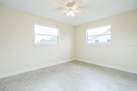 Casa en venta en Fort Myers, Florida, 3 dormitorios, 119.84 m2 № 1776975 - foto 8