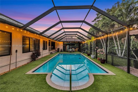 Villa ou maison à Palmetto Bay, Floride 5 chambres, 348.94 m2 № 2089519