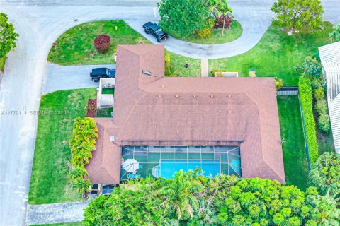 Villa ou maison à vendre à Palmetto Bay, Floride: 5 chambres, 348.94 m2 № 2089519 - photo 6