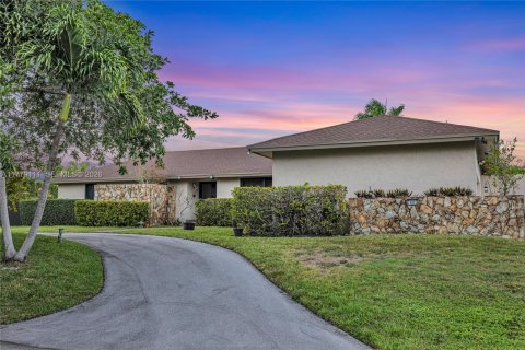 Villa ou maison à vendre à Palmetto Bay, Floride: 5 chambres, 348.94 m2 № 2089519 - photo 3