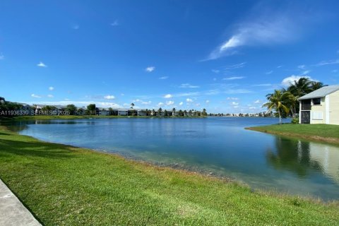 Condo in Homestead, Florida, 2 bedrooms № 1994574 - photo 26