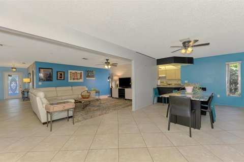 Casa en venta en Nokomis, Florida, 2 dormitorios, 187.29 m2 № 2195108 - foto 8