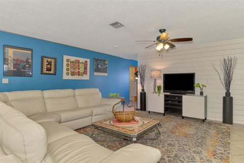 Casa en venta en Nokomis, Florida, 2 dormitorios, 187.29 m2 № 2195108 - foto 23