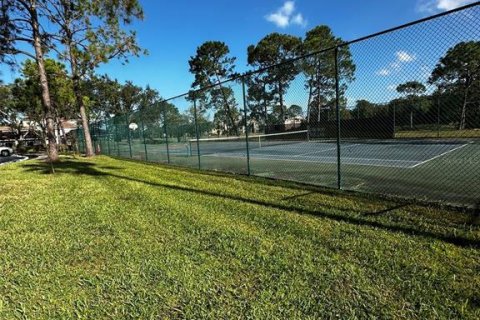 Condo in Orlando, Florida, 2 bedrooms  № 1812802 - photo 22