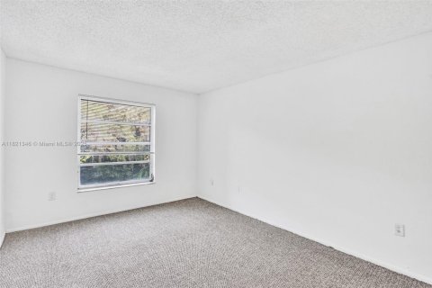 Casa en alquiler en North Miami, Florida, 1 dormitorio, 75.72 m2 № 1937604 - foto 18