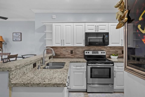 Townhouse in Coconut Creek, Florida 3 bedrooms, 141.58 sq.m. № 2168884 - photo 7