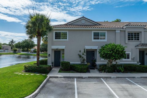 Townhouse in Coconut Creek, Florida 3 bedrooms, 141.58 sq.m. № 2168884