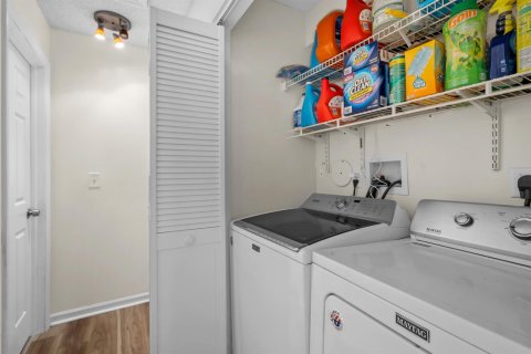 Townhouse in Coconut Creek, Florida 3 bedrooms, 141.58 sq.m. № 2168884 - photo 25