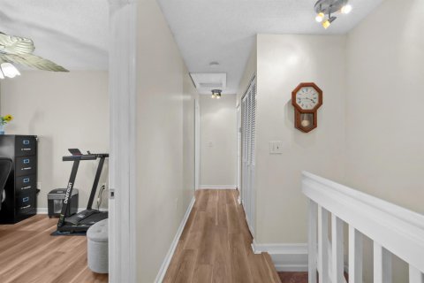Townhouse in Coconut Creek, Florida 3 bedrooms, 141.58 sq.m. № 2168884 - photo 16