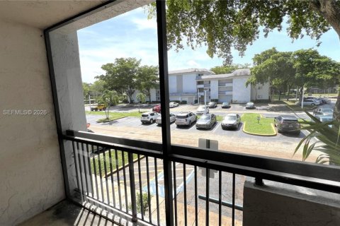 Снять в аренду кондоминиум в Плантация, Флорида 1 спальня, 70.98м2, № 2058572 - фото 7