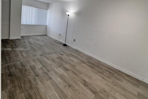 Снять в аренду кондоминиум в Плантация, Флорида 1 спальня, 70.98м2, № 2058572 - фото 11