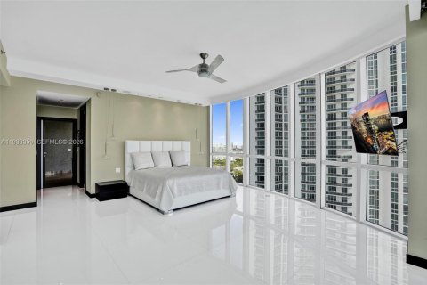 Condo in Sunny Isles Beach, Florida, 3 bedrooms  № 1998769 - photo 28