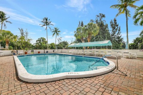 Condominio en venta en Lake Worth, Florida, 1 dormitorio, 67.82 m2 № 2188055 - foto 12