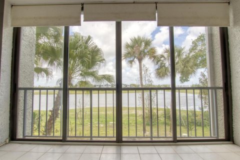 Condominio en venta en Lake Worth, Florida, 1 dormitorio, 67.82 m2 № 2188055 - foto 10