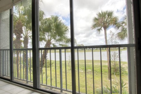 Condominio en venta en Lake Worth, Florida, 1 dormitorio, 67.82 m2 № 2188055 - foto 11