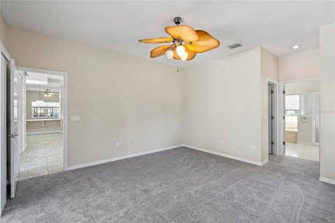 House in Palm Coast, Florida 4 bedrooms, 210.98 sq.m. № 2393385 - photo 25