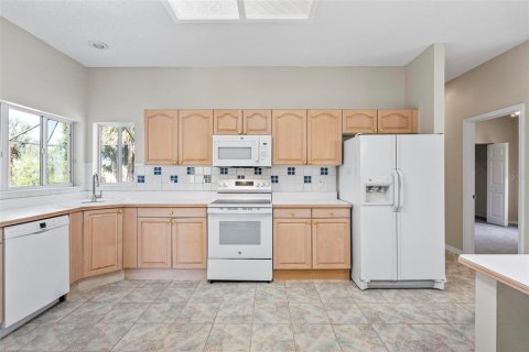 House in Palm Coast, Florida 4 bedrooms, 210.98 sq.m. № 2393385 - photo 19