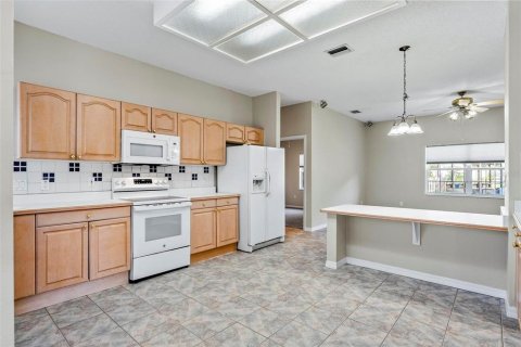 House in Palm Coast, Florida 4 bedrooms, 210.98 sq.m. № 2393385 - photo 14