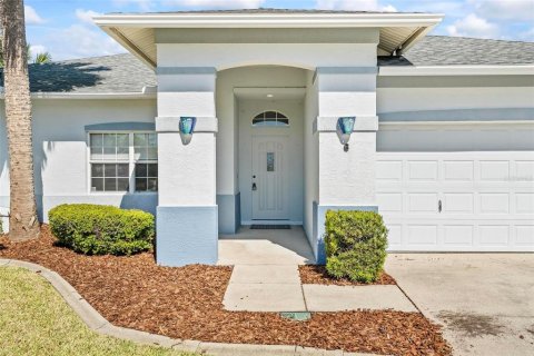House in Palm Coast, Florida 4 bedrooms, 210.98 sq.m. № 2393385 - photo 4