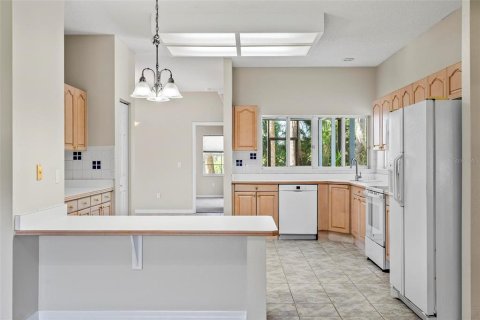 House in Palm Coast, Florida 4 bedrooms, 210.98 sq.m. № 2393385 - photo 18