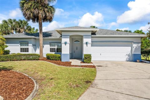 House in Palm Coast, Florida 4 bedrooms, 210.98 sq.m. № 2393385 - photo 2